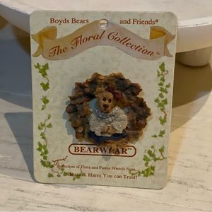 Boyd's Bears Bearwear Pin Floral Collection